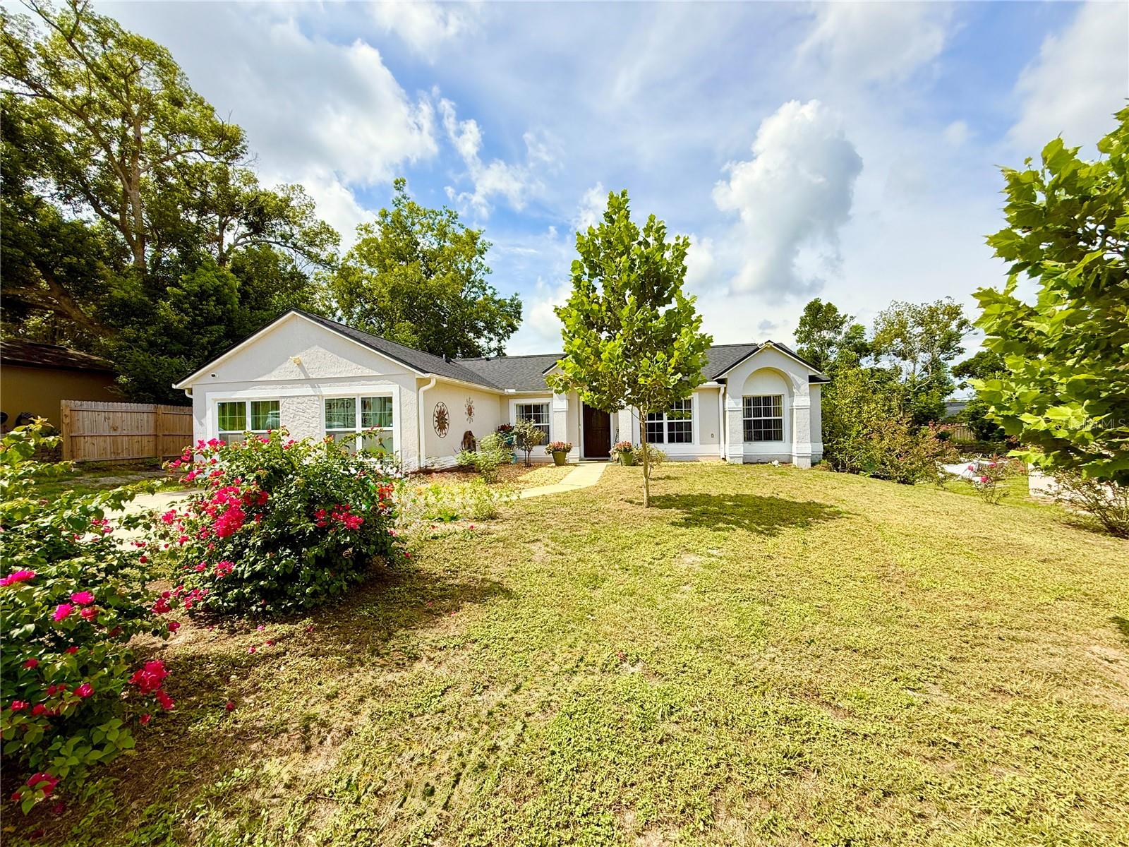 DELTONA LAKES UNIT 04 - Residential