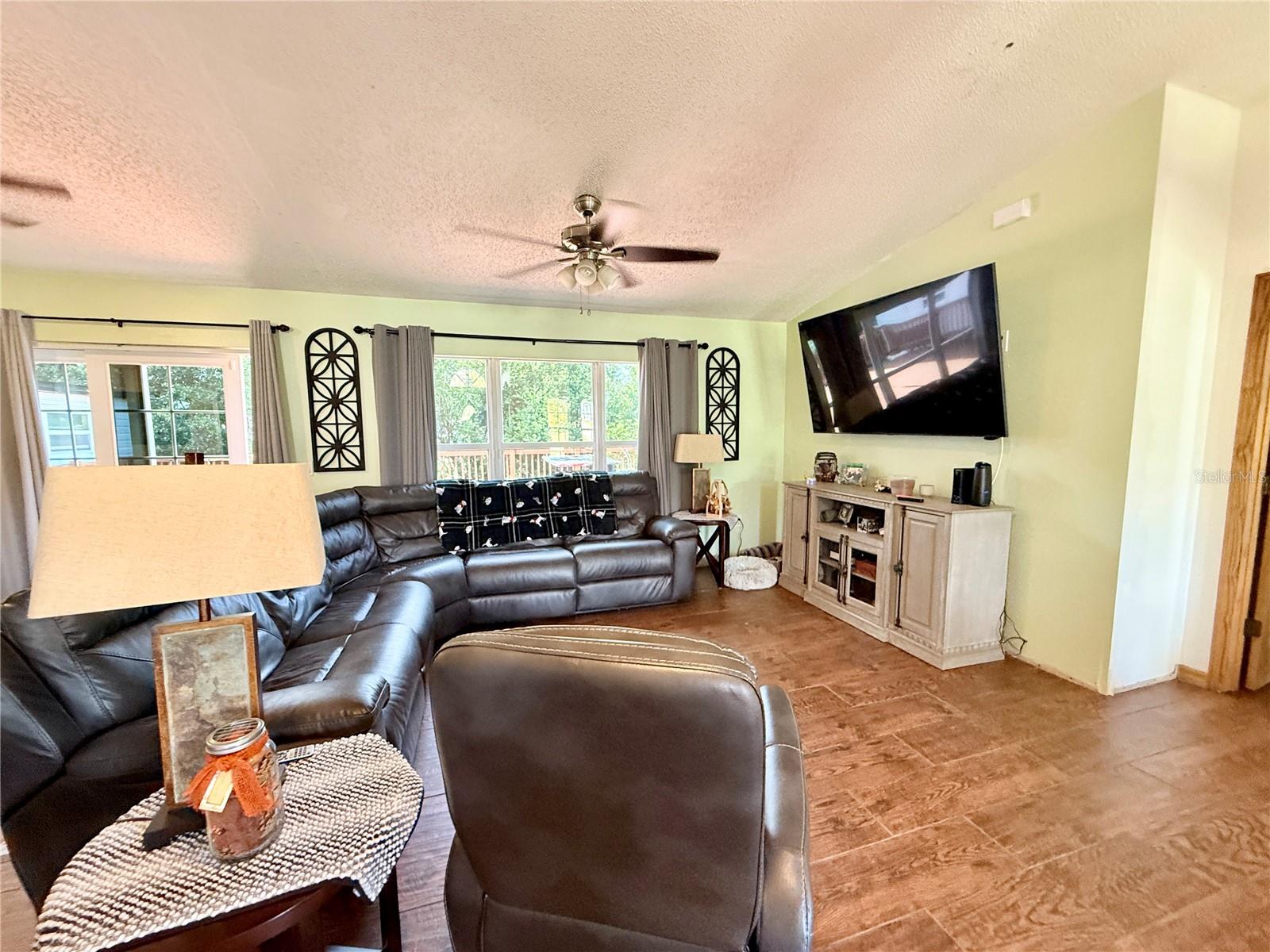 DELTONA LAKES UNIT 04 - Residential