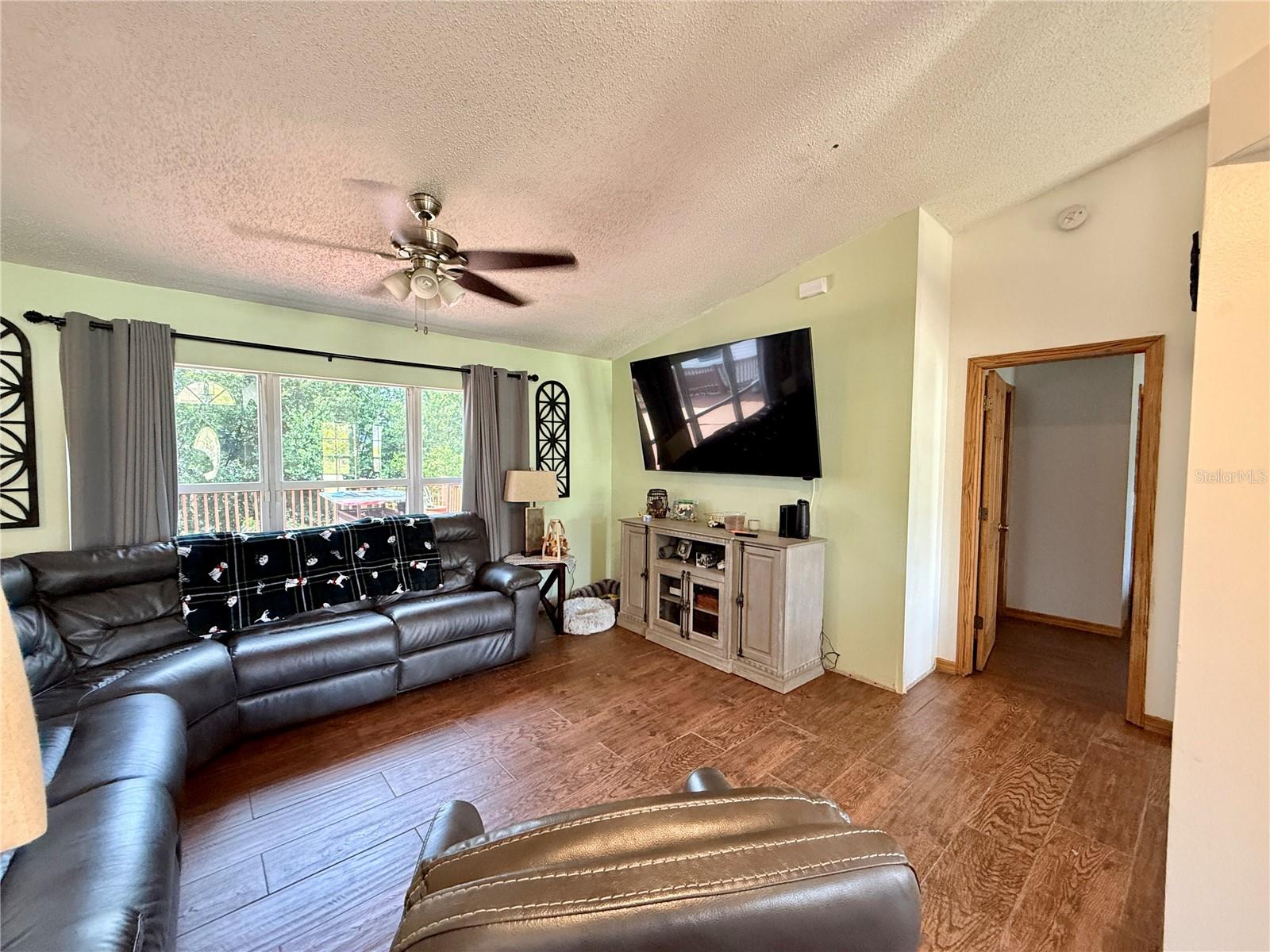 DELTONA LAKES UNIT 04 - Residential