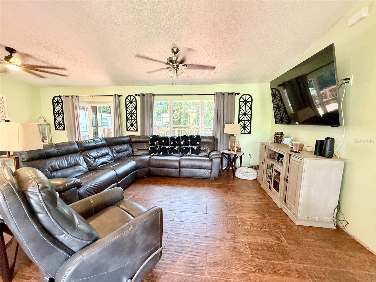 DELTONA LAKES UNIT 04 - Residential