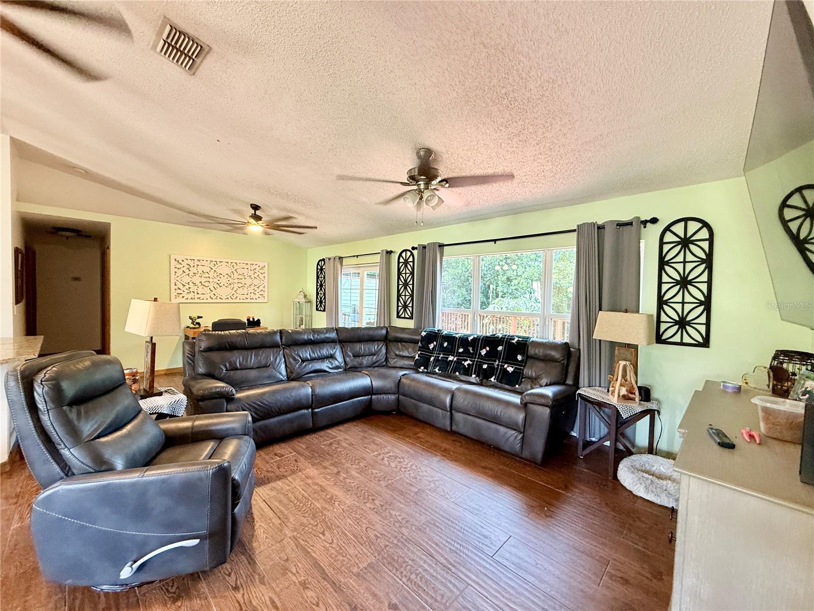 DELTONA LAKES UNIT 04 - Residential