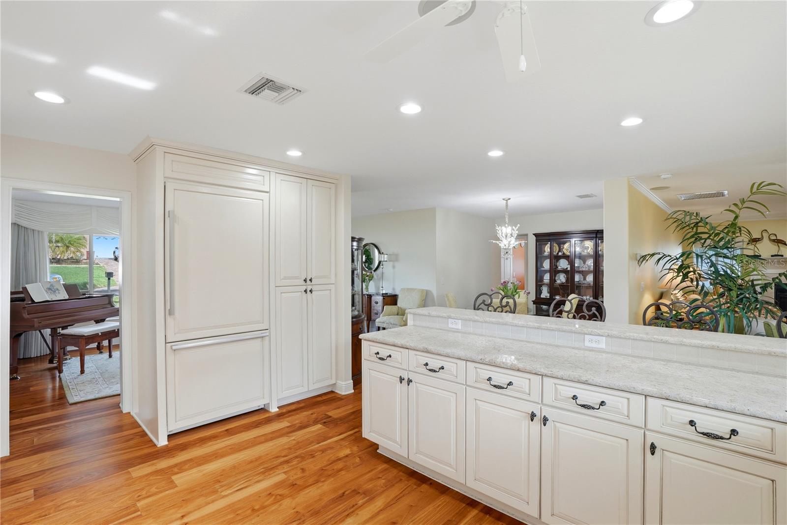 HARBOR HILLS - Residential