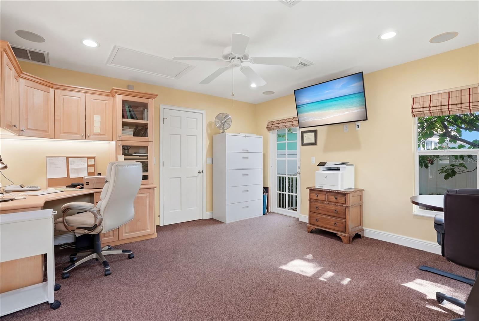 HARBOR HILLS - Residential