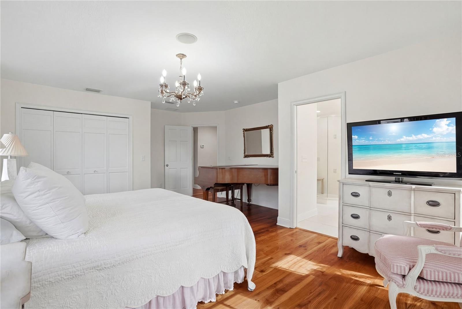 HARBOR HILLS - Residential