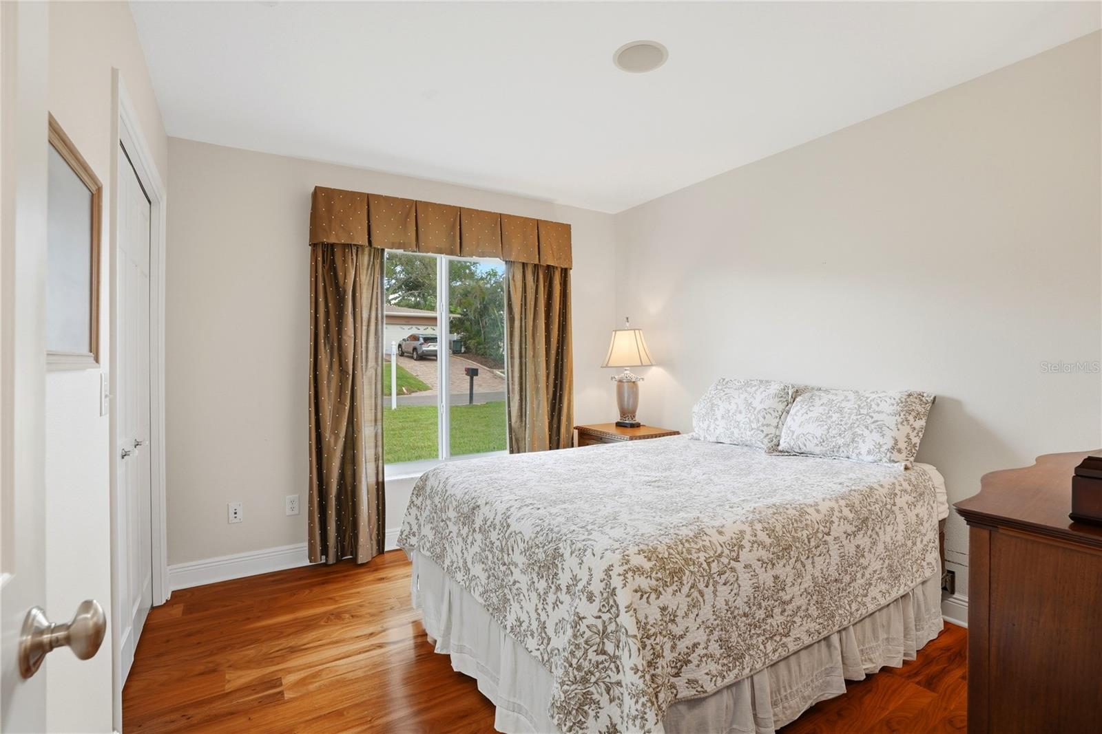 HARBOR HILLS - Residential