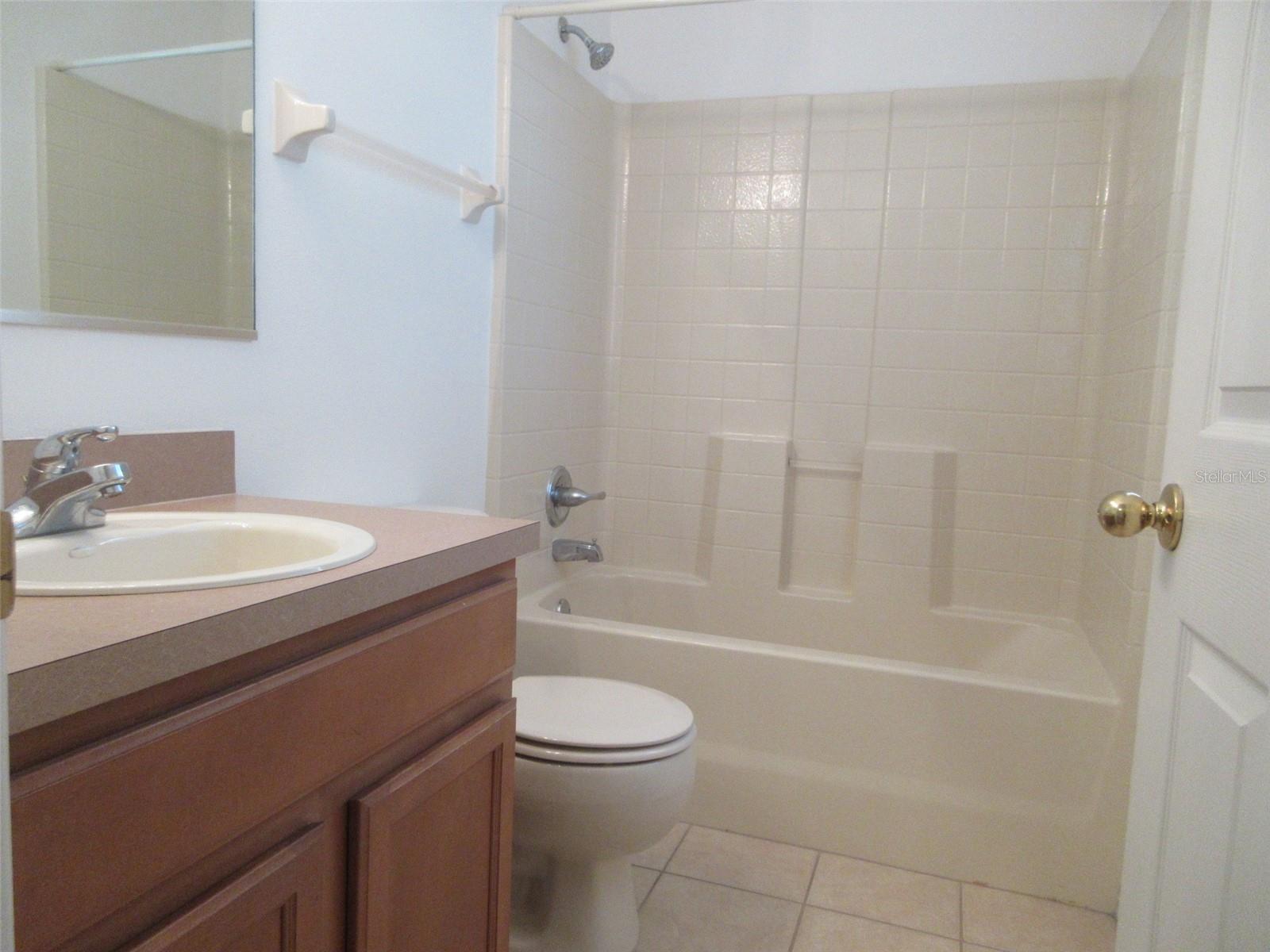 GREENBROOK WALK PH 2 OR 2113/3283 - Residential Lease