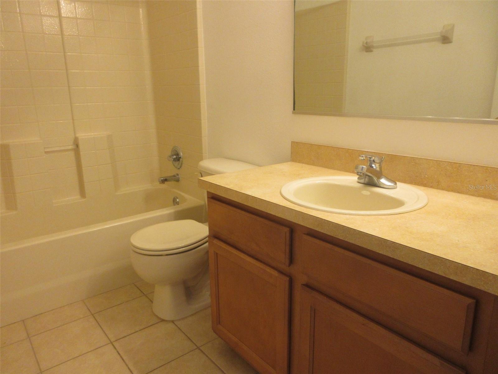 GREENBROOK WALK PH 2 OR 2113/3283 - Residential Lease