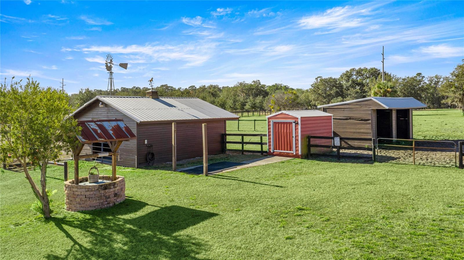LAKESIDE AT LAKE BRYANT - Residential