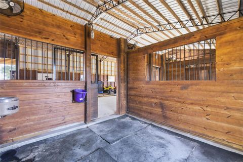 Tiny photo for 5251 SE 180th Avenue Road, Ocklawaha, FL 32179 (MLS # OM724296)