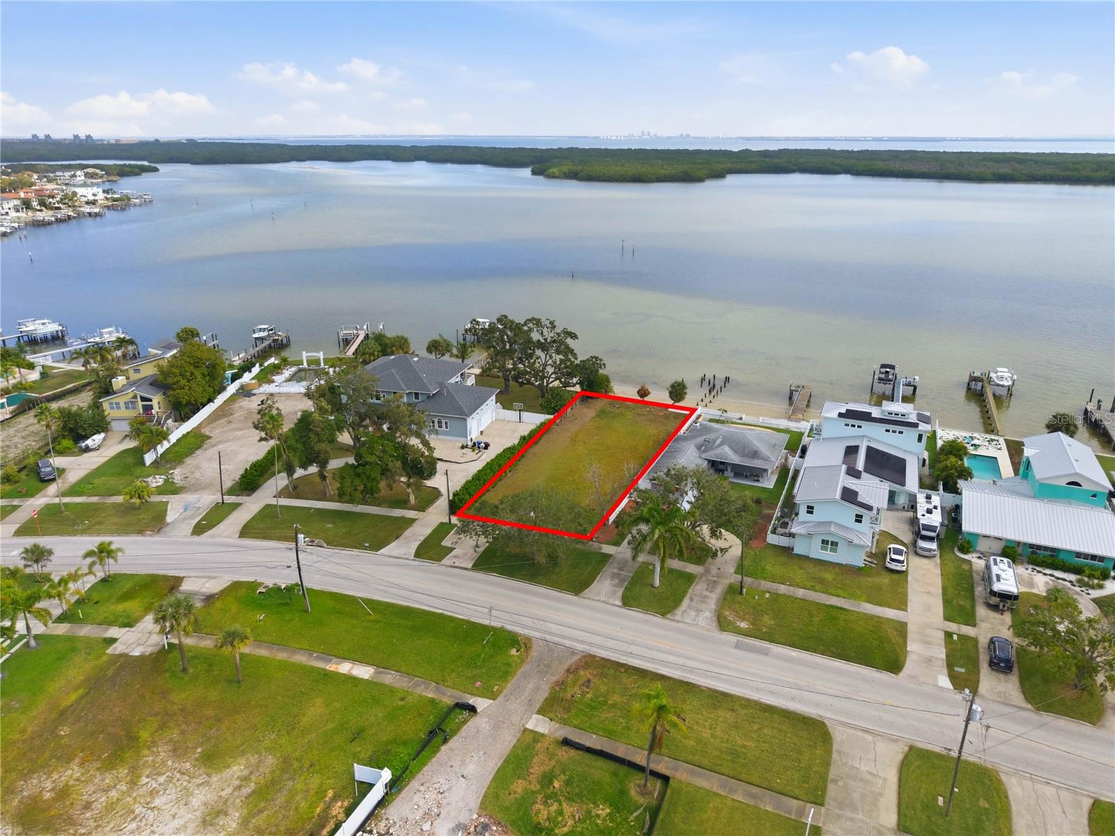 SHORE ACRES BAYOU GRANDE SEC - Residential