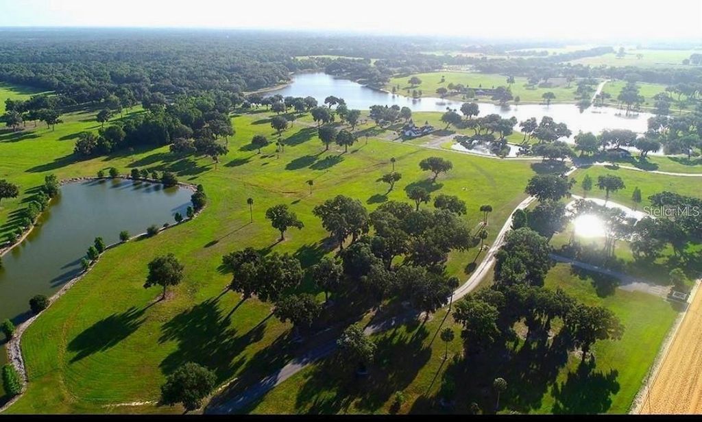 Photo of SE 57th Terrace #18, Summerfield, FL 34491 (MLS # OM720470)