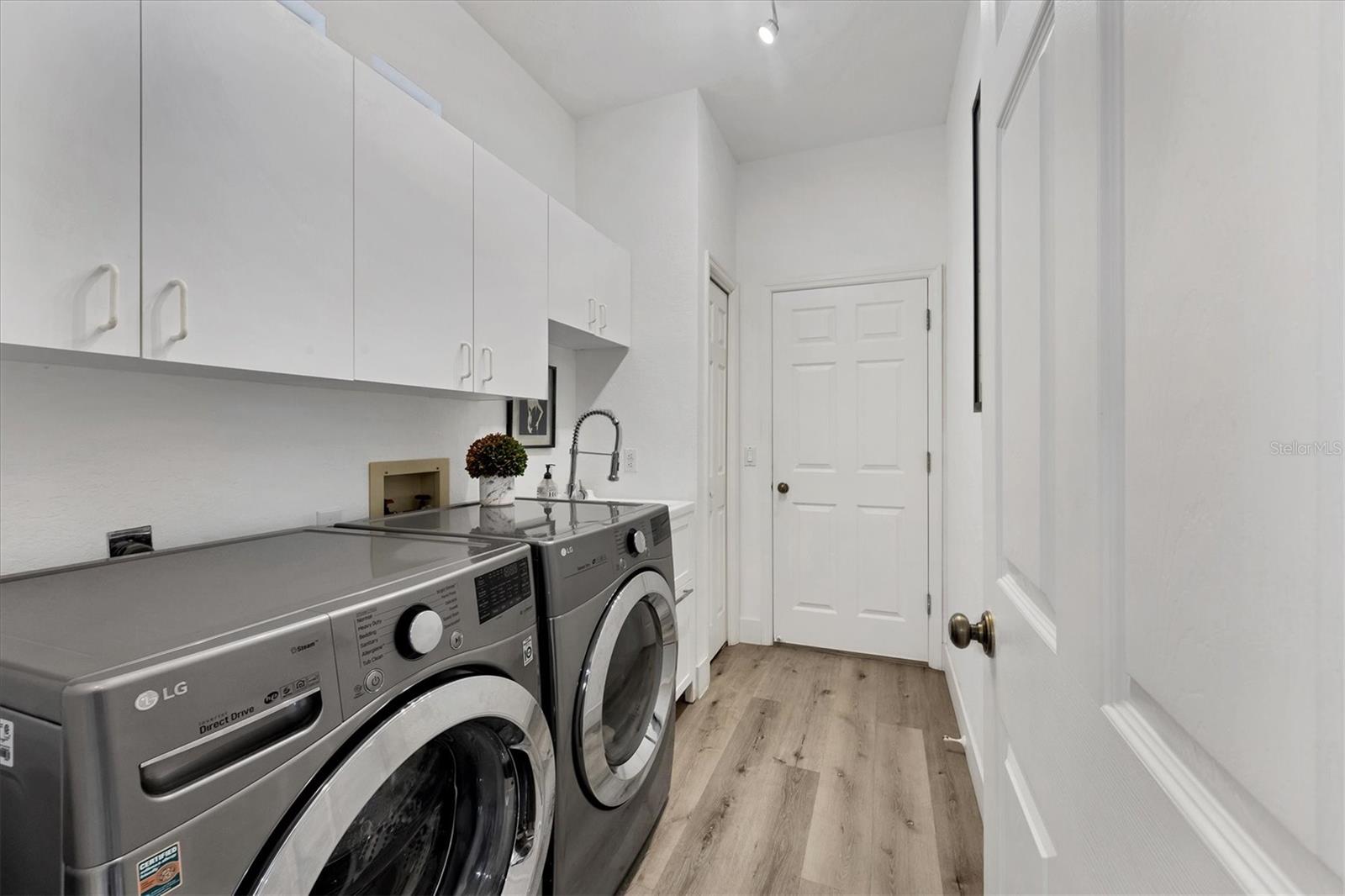 UNIVERSITY PARK COUNTRY CLUB - Residential