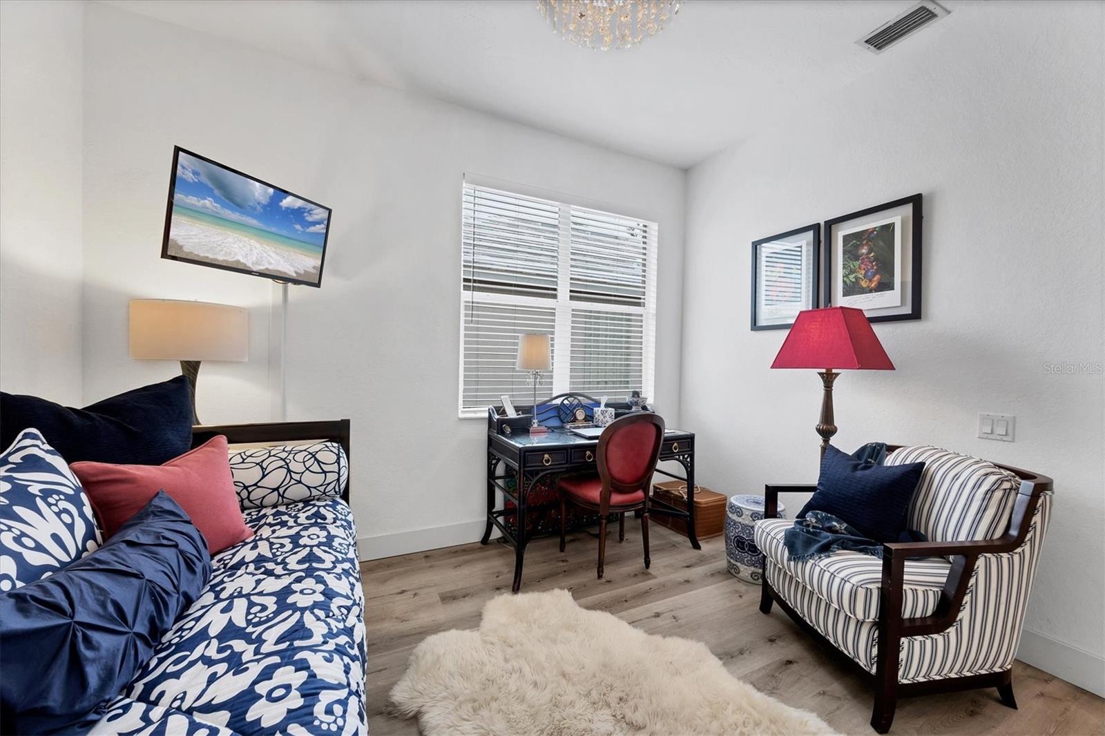 UNIVERSITY PARK COUNTRY CLUB - Residential