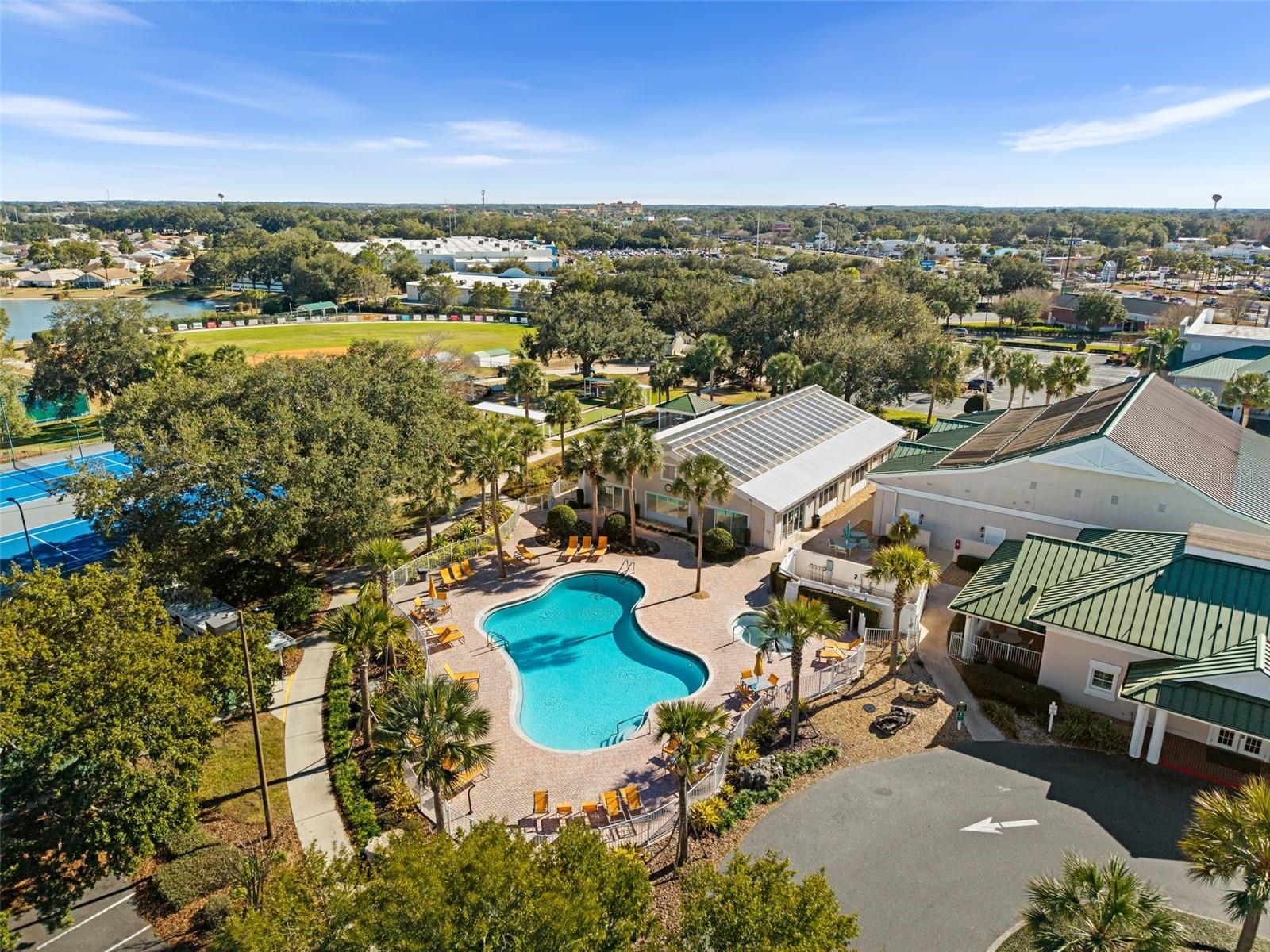 HILLS/STONECREST UN 02 - Residential