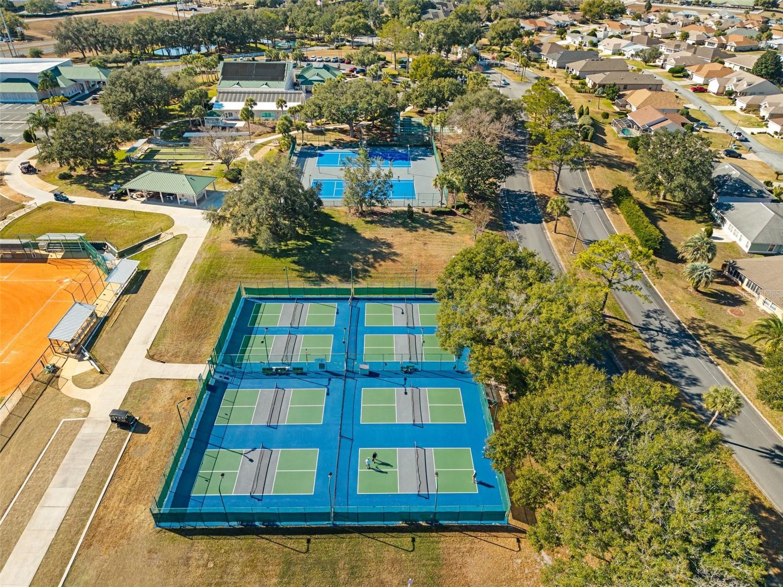 HILLS/STONECREST UN 02 - Residential