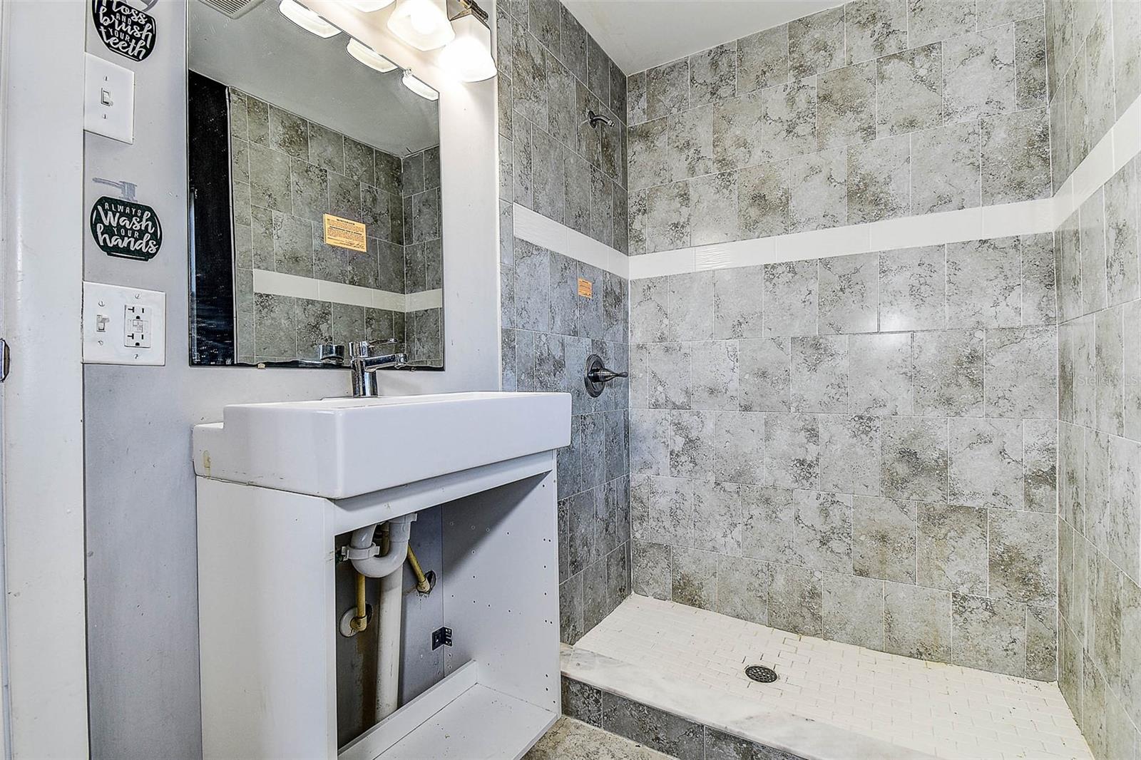 MAEBERT SUB - Residential