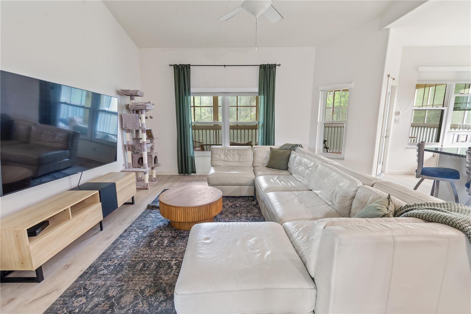 CARRIAGE HOMES AT CARILLON LAKES CONDO - Residential