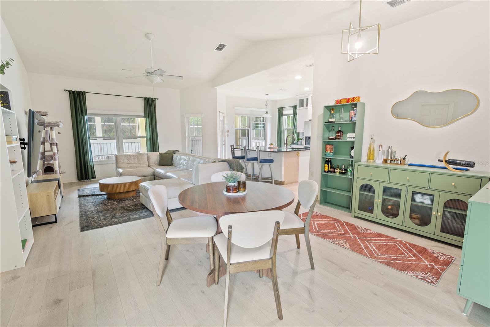 CARRIAGE HOMES AT CARILLON LAKES CONDO - Residential