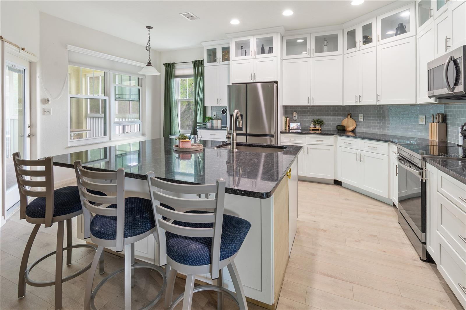 CARRIAGE HOMES AT CARILLON LAKES CONDO - Residential