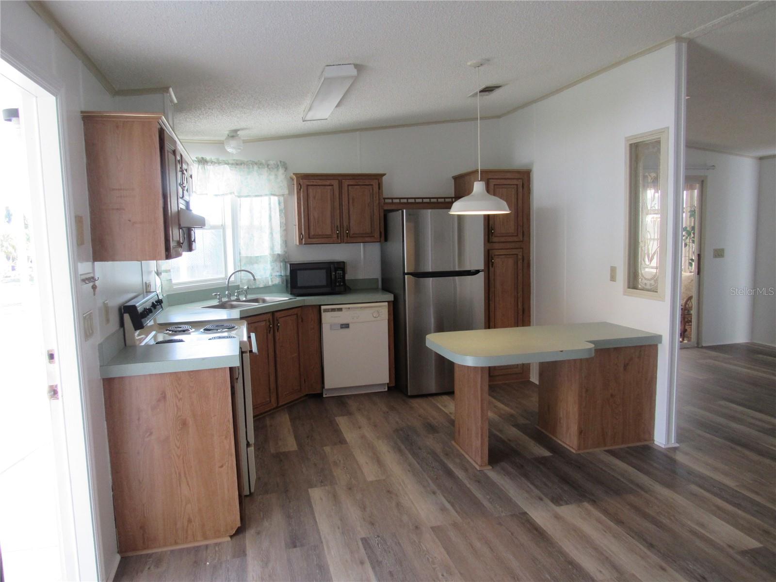 POLO PARK PH 03-B - Residential Lease