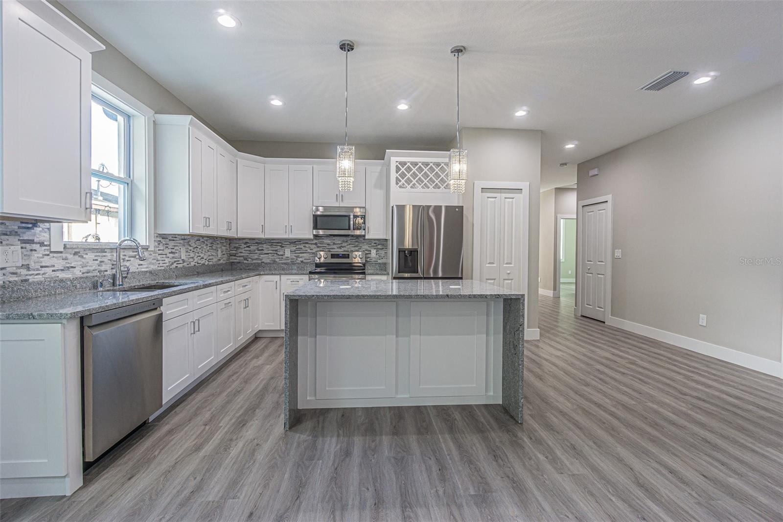 EL PORTAL - Residential