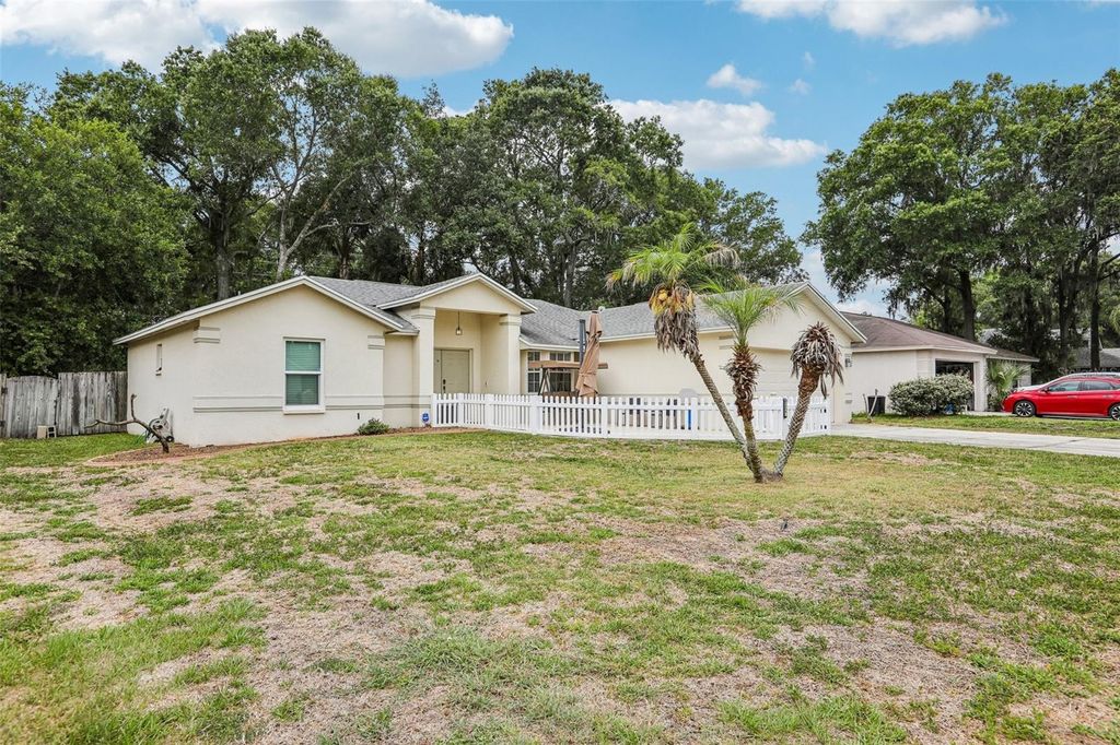 Photo of 3434 Diamond Terrace, Mulberry, FL 33860 (MLS # L4961884)