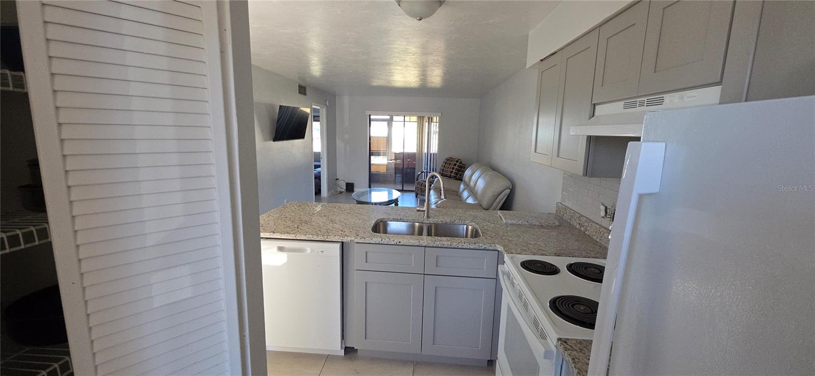 WESTCHESTER PARK PH 06 - Residential Lease