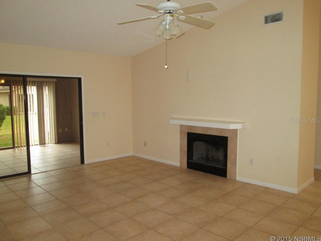 Woodside At Spruce Creek Condo Ph 01 - Residential