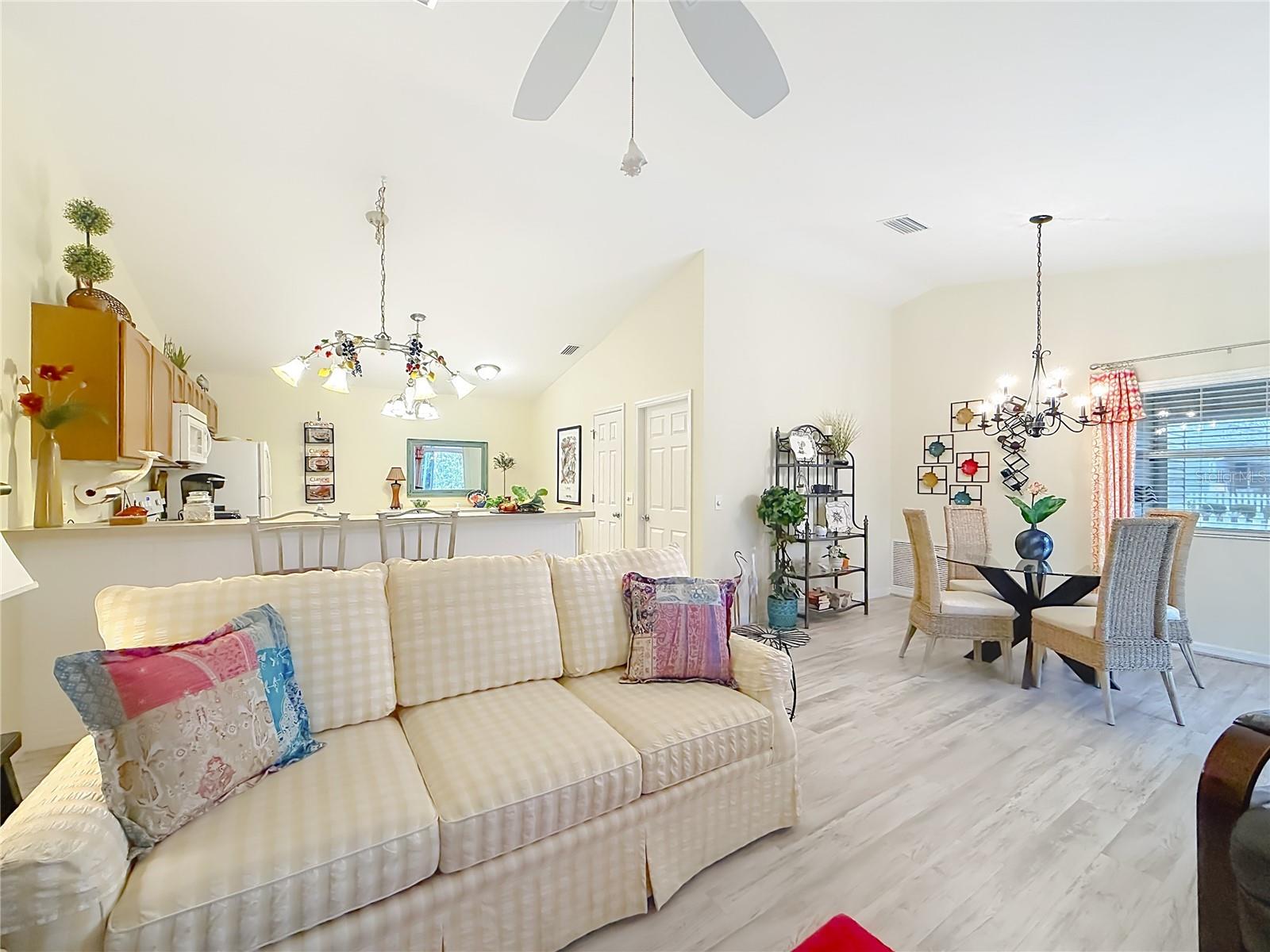 VILLAGES OF SUMTER APALACHEE VILLAS - Residential