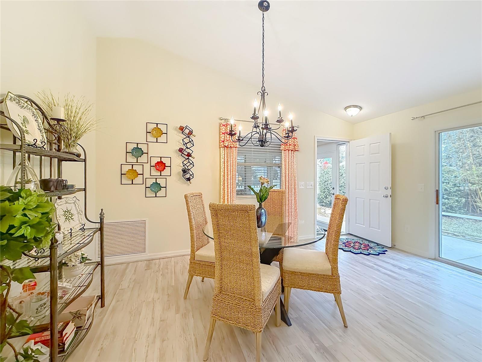 VILLAGES OF SUMTER APALACHEE VILLAS - Residential