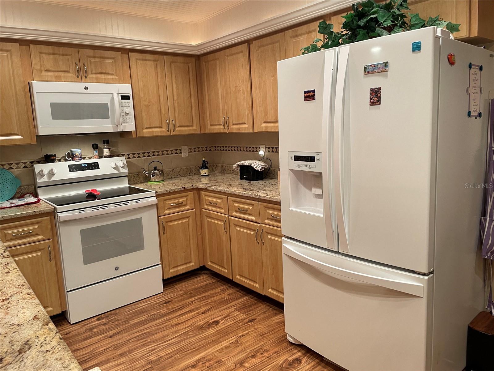 PALM-AIRE AT SARASOTA 7-A - Residential