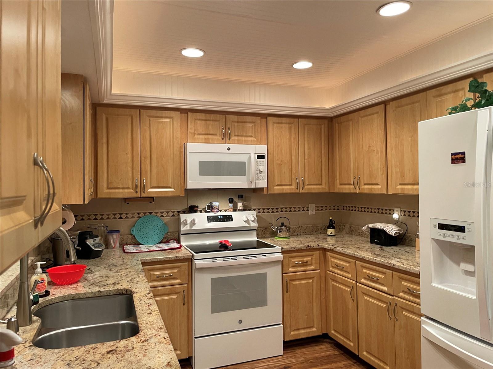 PALM-AIRE AT SARASOTA 7-A - Residential