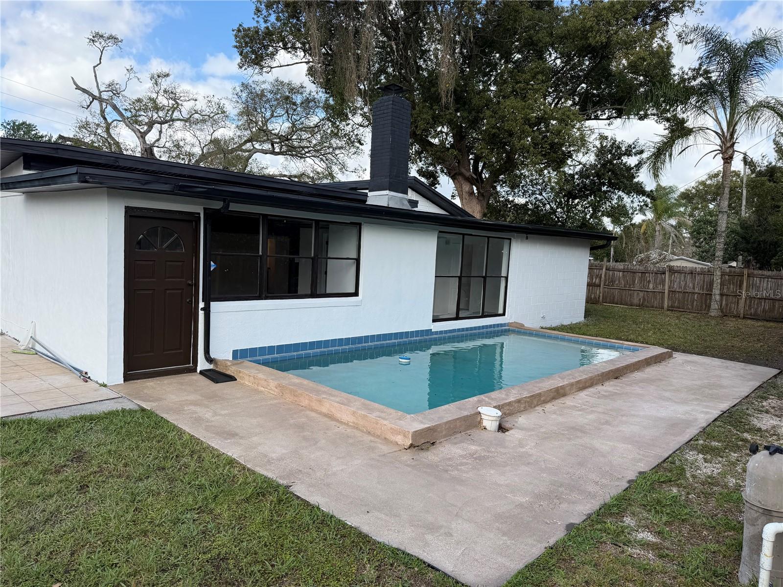 BILTMORE SHORES SEC 01 - Residential Lease