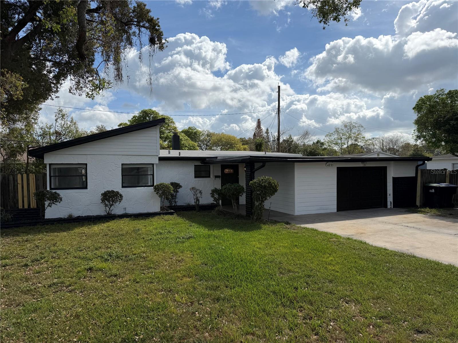 BILTMORE SHORES SEC 01 - Residential Lease