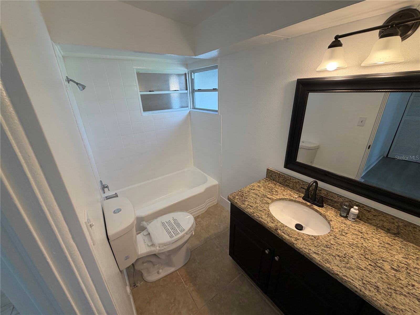 BILTMORE SHORES SEC 01 - Residential Lease
