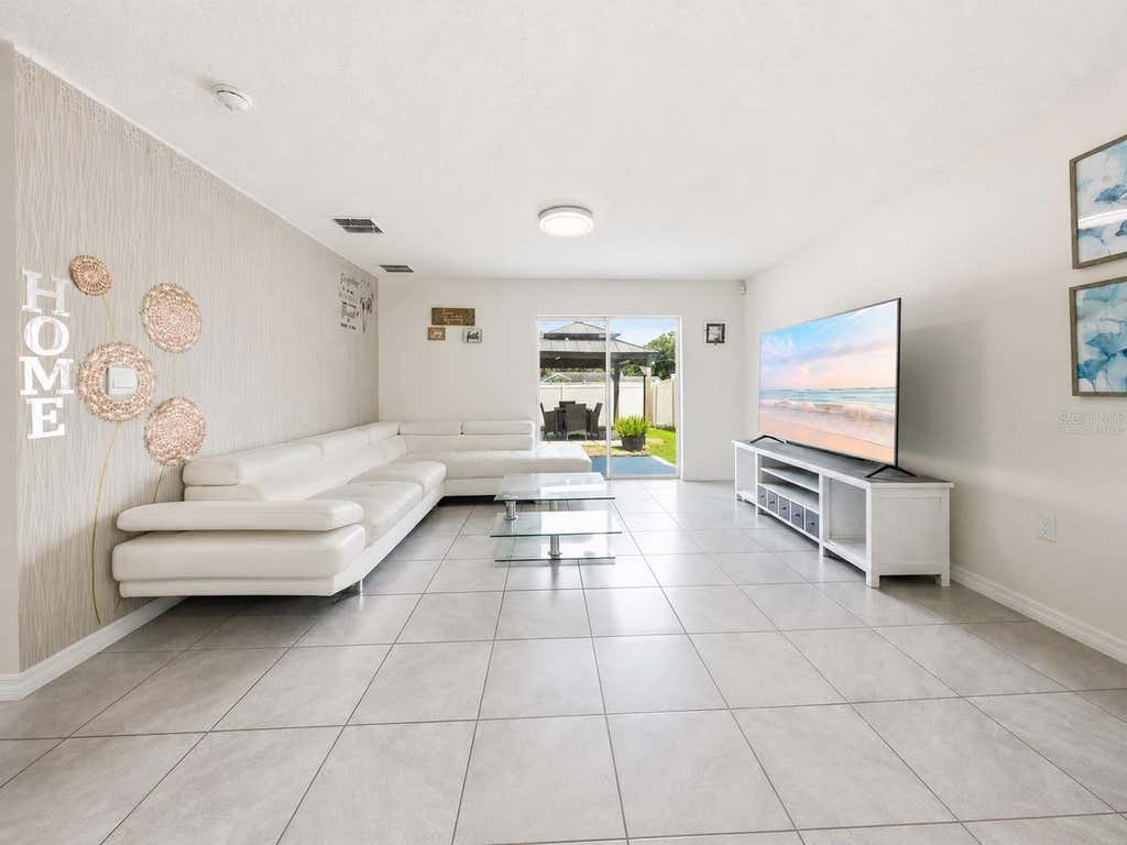 Photo of 2949 Great Abaco Way, Bradenton, FL 34208 (MLS # A4702429)