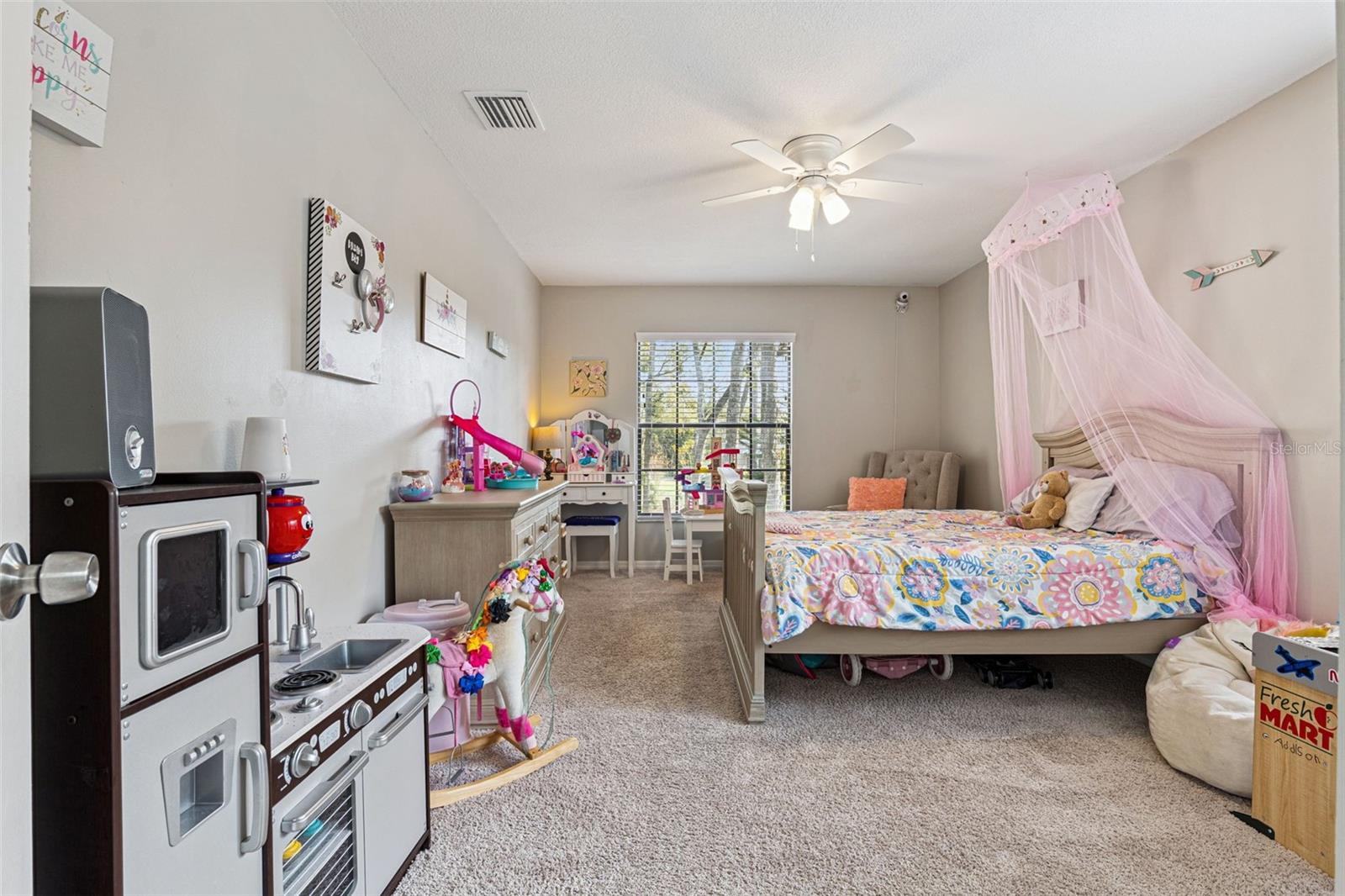 KENSINGTON PARK PH 3 A CONDO - Residential