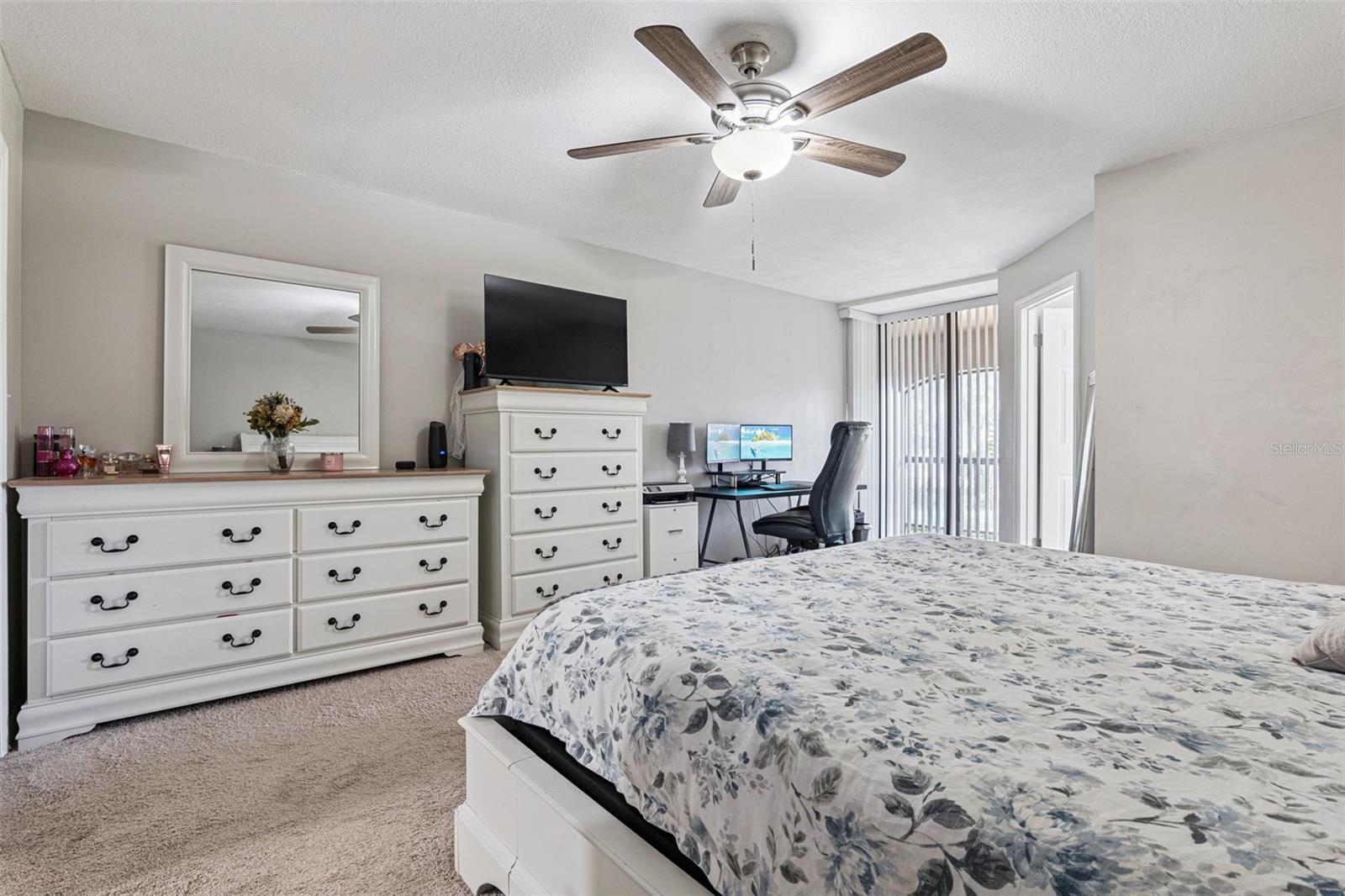 KENSINGTON PARK PH 3 A CONDO - Residential