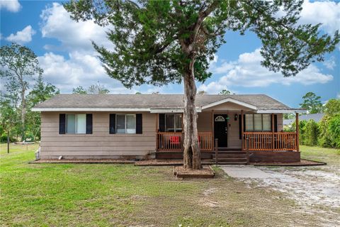 A home in DELAND