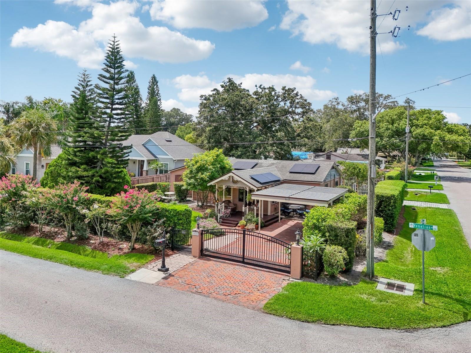UNIVERSITY HEIGHTS - Residential