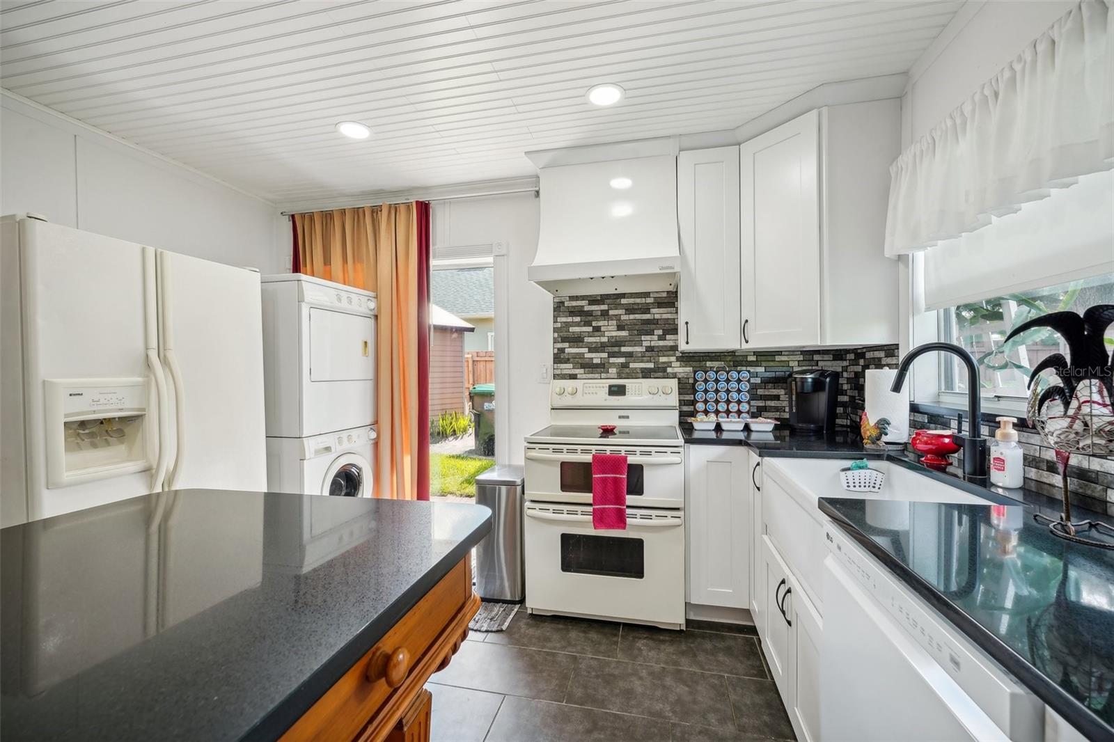 UNIVERSITY HEIGHTS - Residential
