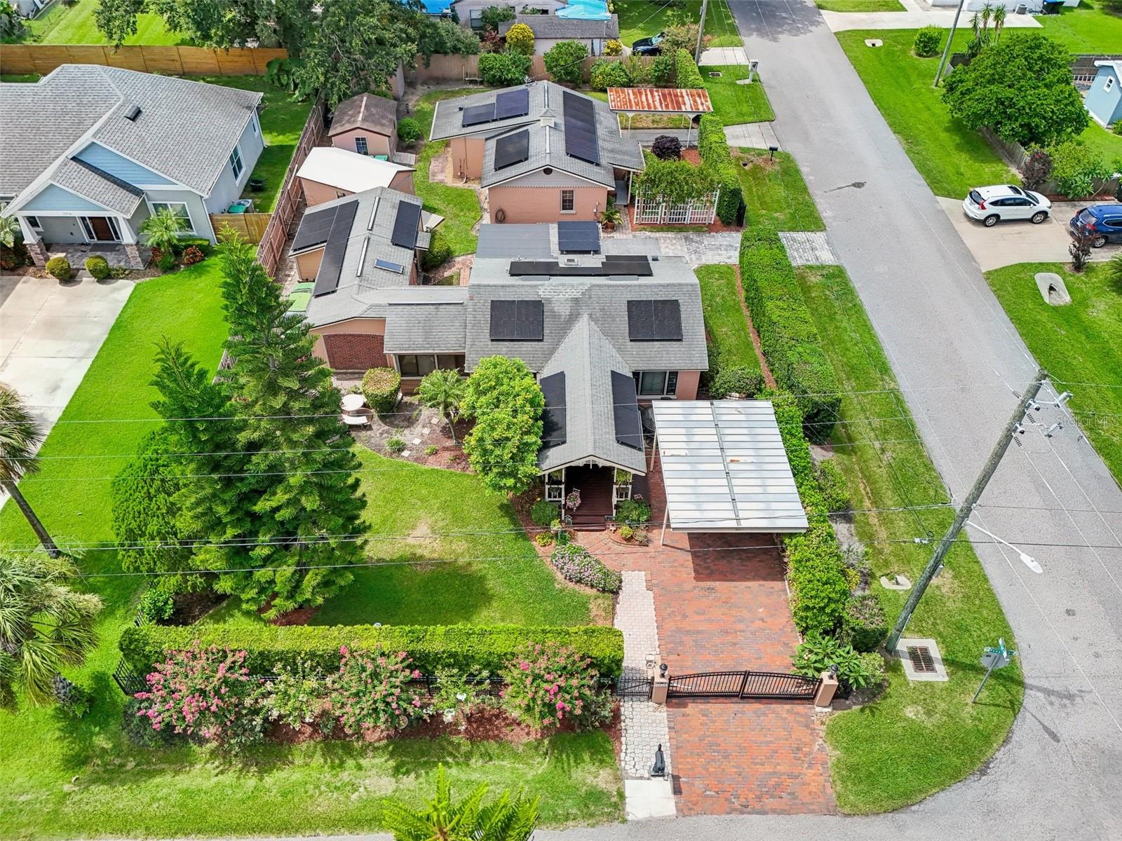 UNIVERSITY HEIGHTS - Residential