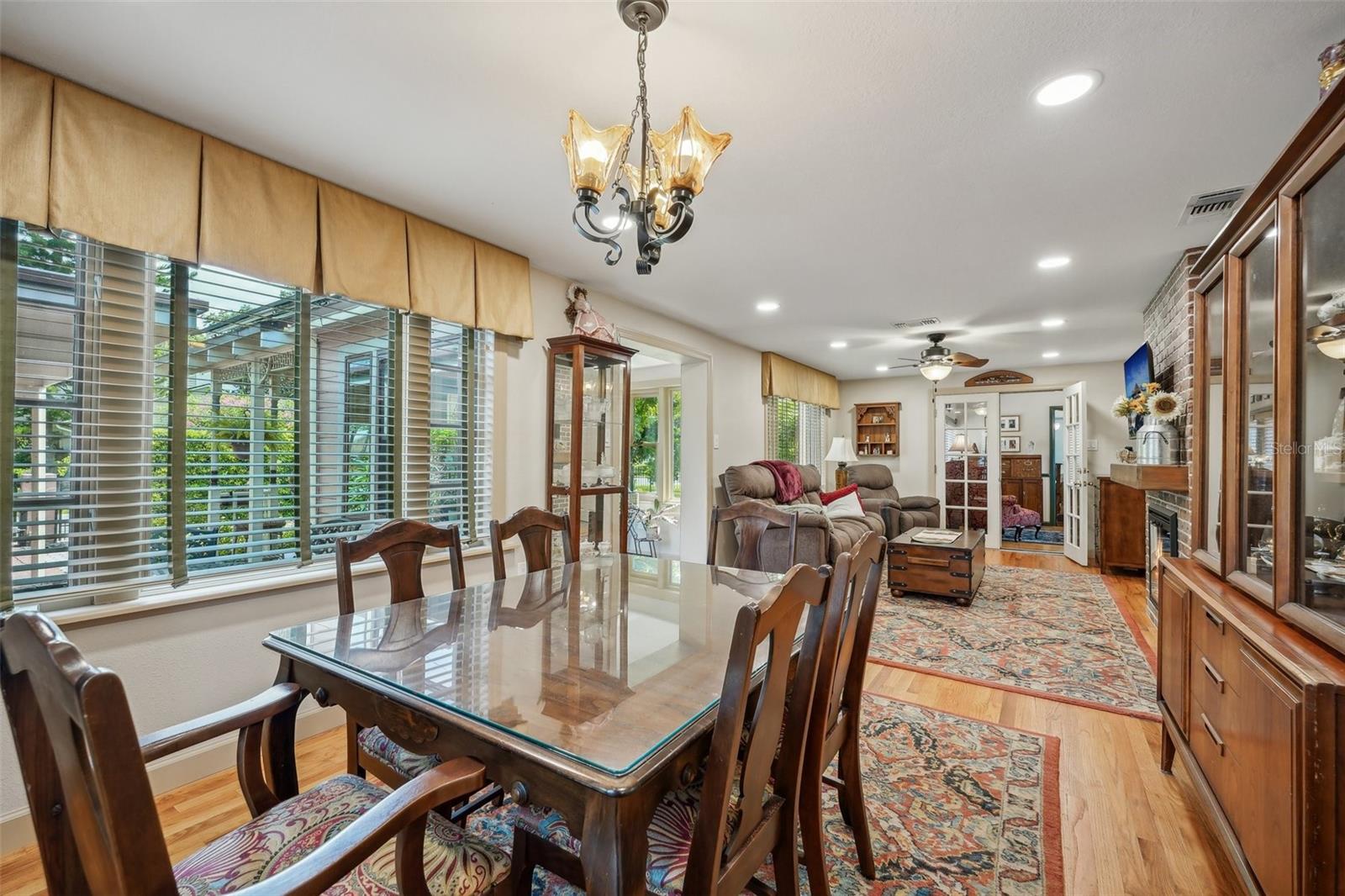 UNIVERSITY HEIGHTS - Residential