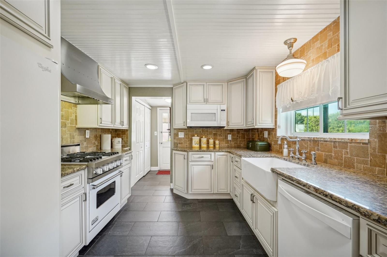 UNIVERSITY HEIGHTS - Residential