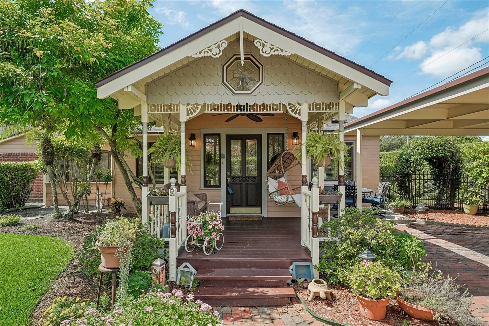 UNIVERSITY HEIGHTS - Residential