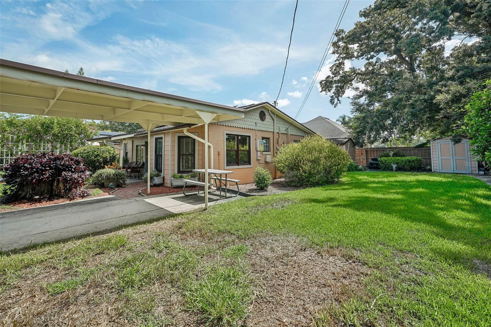 UNIVERSITY HEIGHTS - Residential