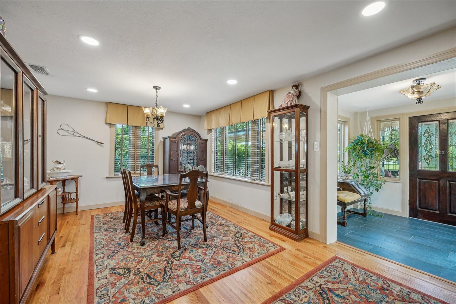 UNIVERSITY HEIGHTS - Residential