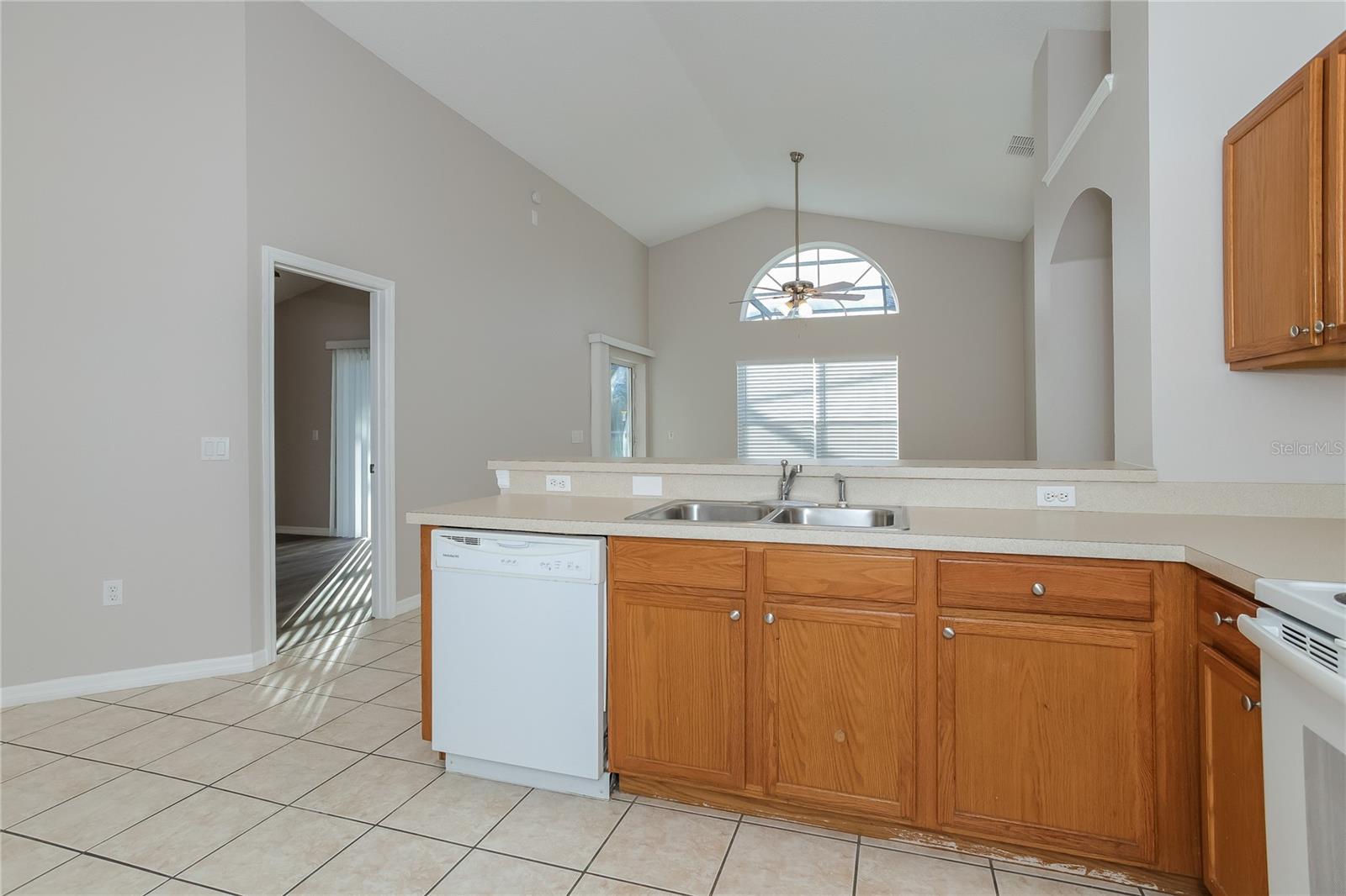 OAK ISLAND COVE - Residential Lease