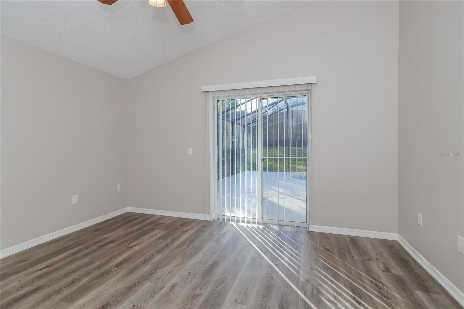 OAK ISLAND COVE - Residential Lease