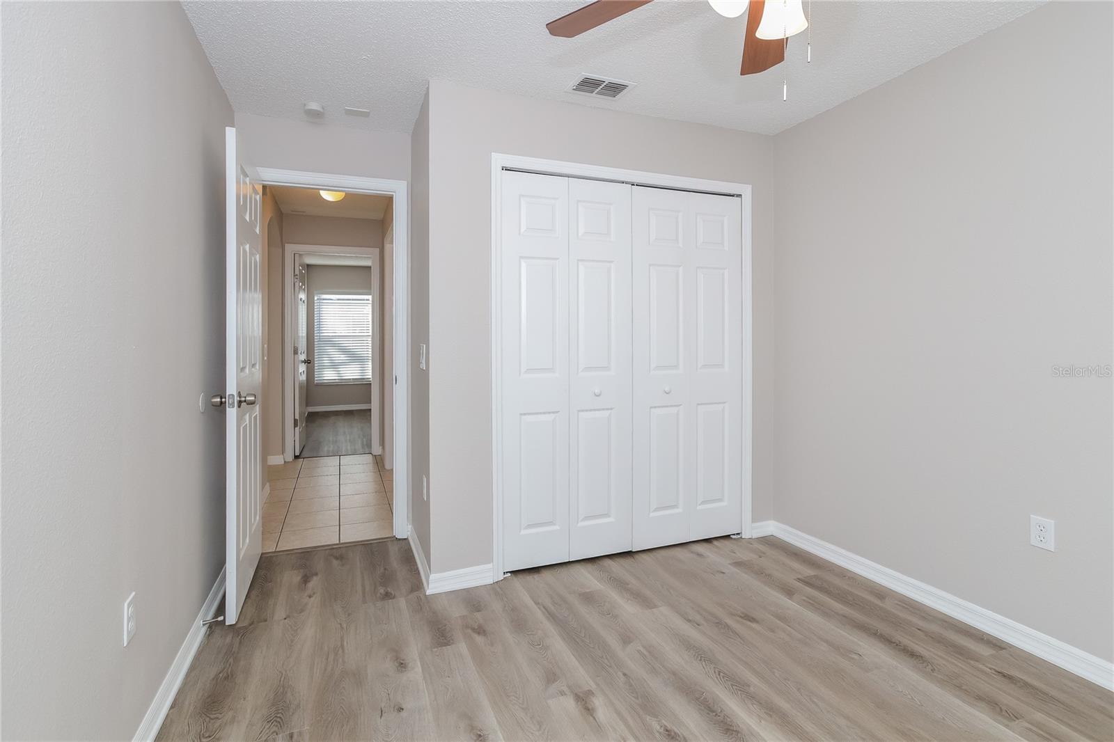 OAK ISLAND COVE - Residential Lease